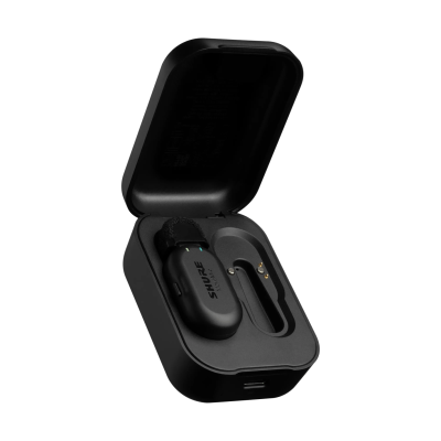 Shure MV-ONE-Z6 belaidis prisegamas mikrofonas su pakrovimo dėklu Shure MV-ONE-Z6 belaidis prisegamas mikrofonas su pakrovimo dėklu